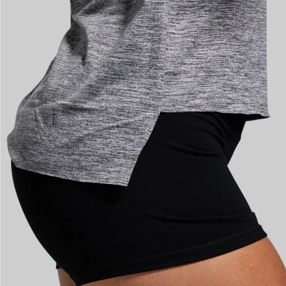 Born Primitive the captivate muscle tea Heather Gray size medium NWT in bag - Picture 2 of 7